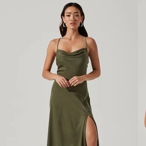 ASTR The Label Gaia Midi Dress Sage Green Size Smalll